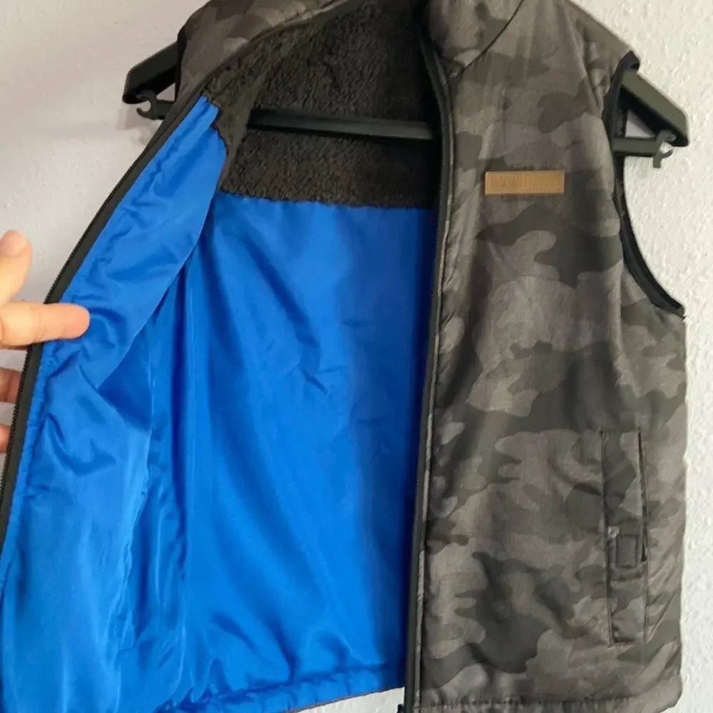 Buffalo David Bitton Youth Black/Gray Camo Reversible Vest Size 14-16